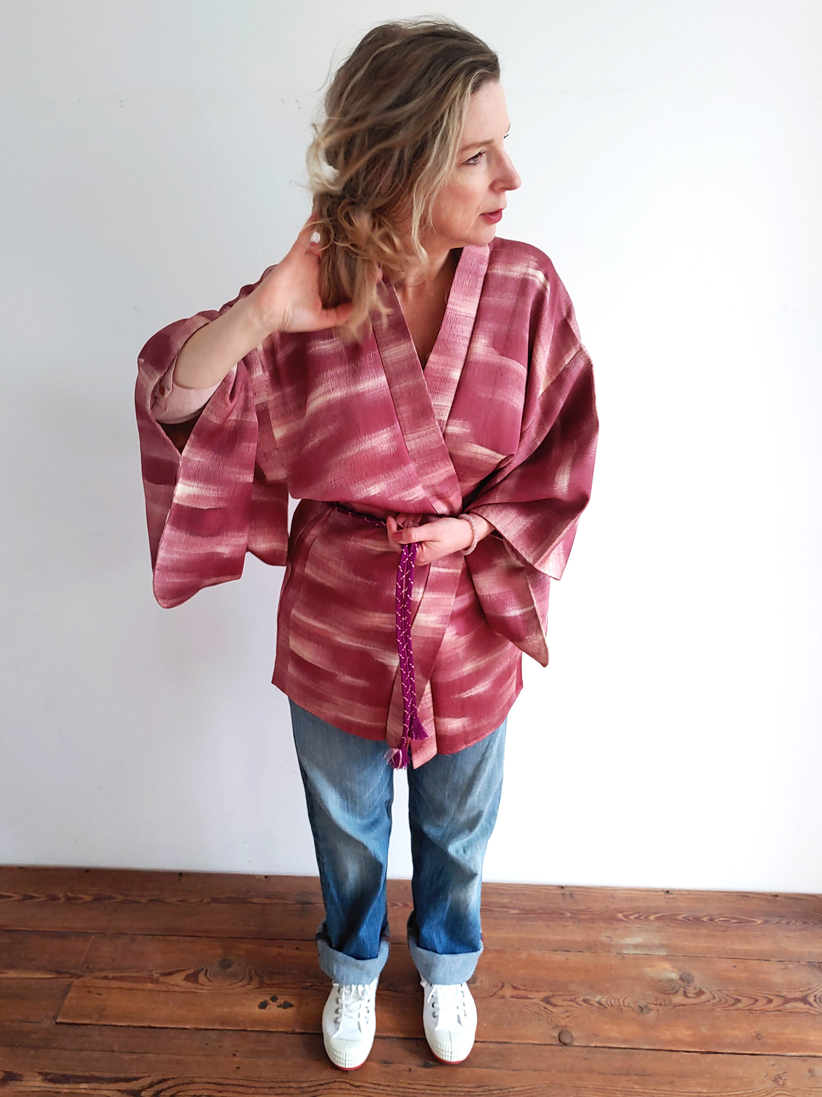 Shigeko – cheerful silk Kimono jacket in fuchsia red