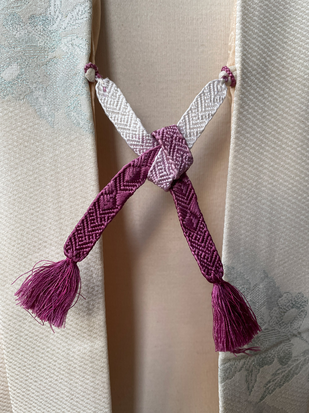 Vintage silk short cords in purple gradient
