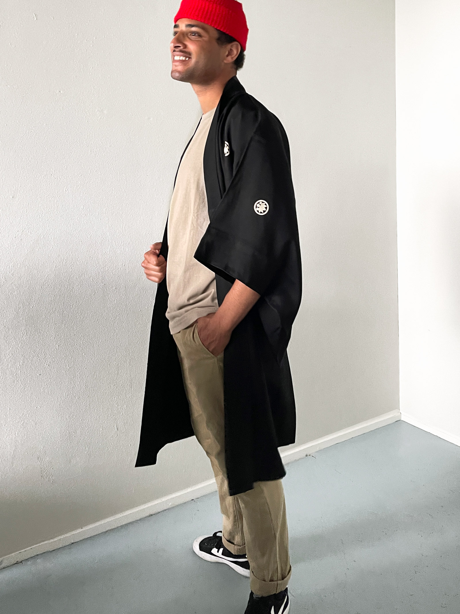 Hisashi – silk black Kimono jacket for men with temple illustration