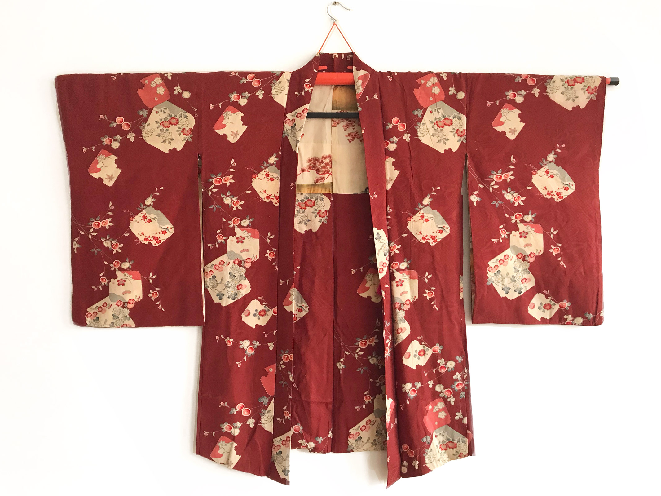 Hana – gorgeous long silk Kimono jacket in rusty red