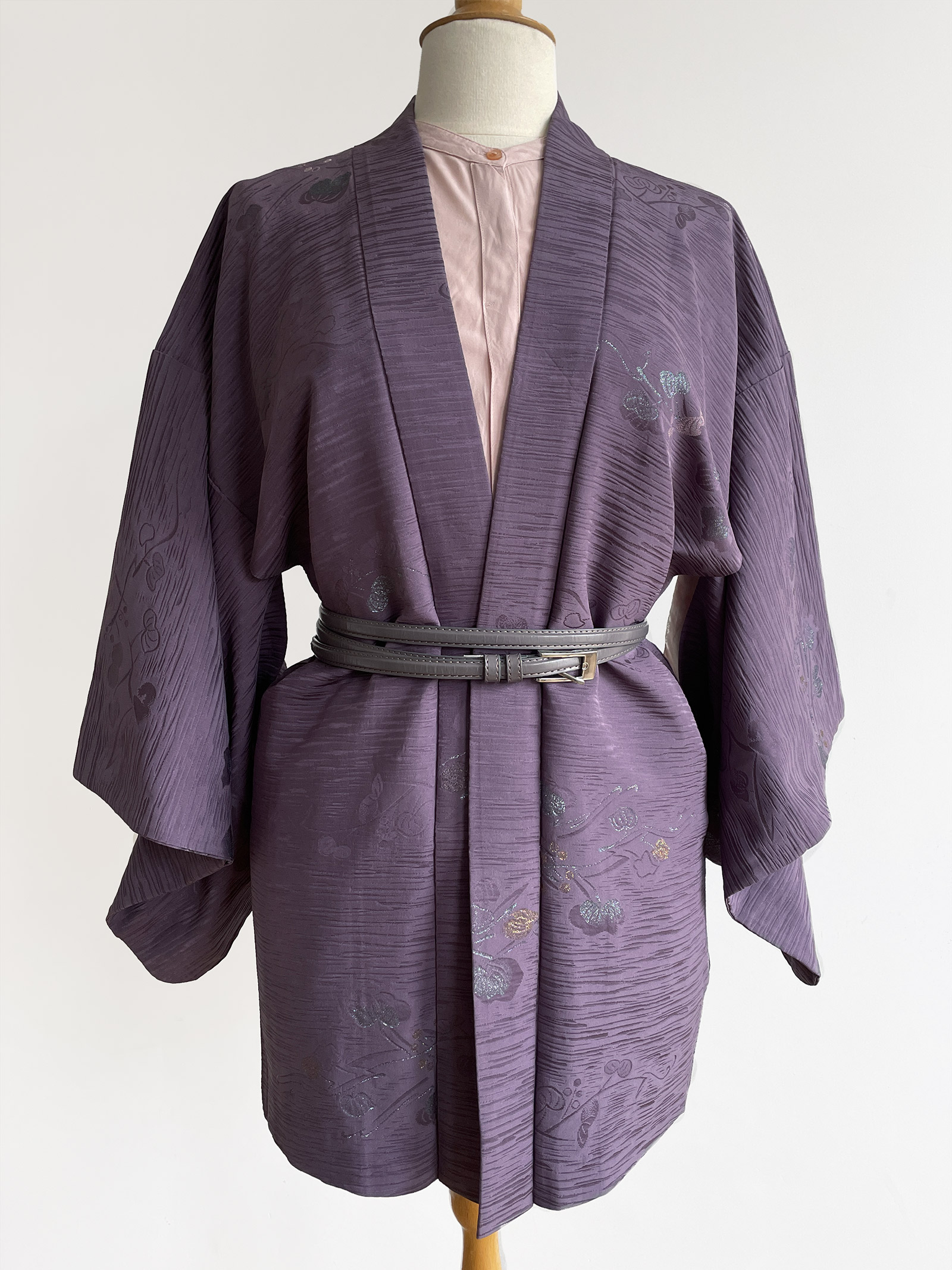 Kiyo – silk Kimono jacket in lavender