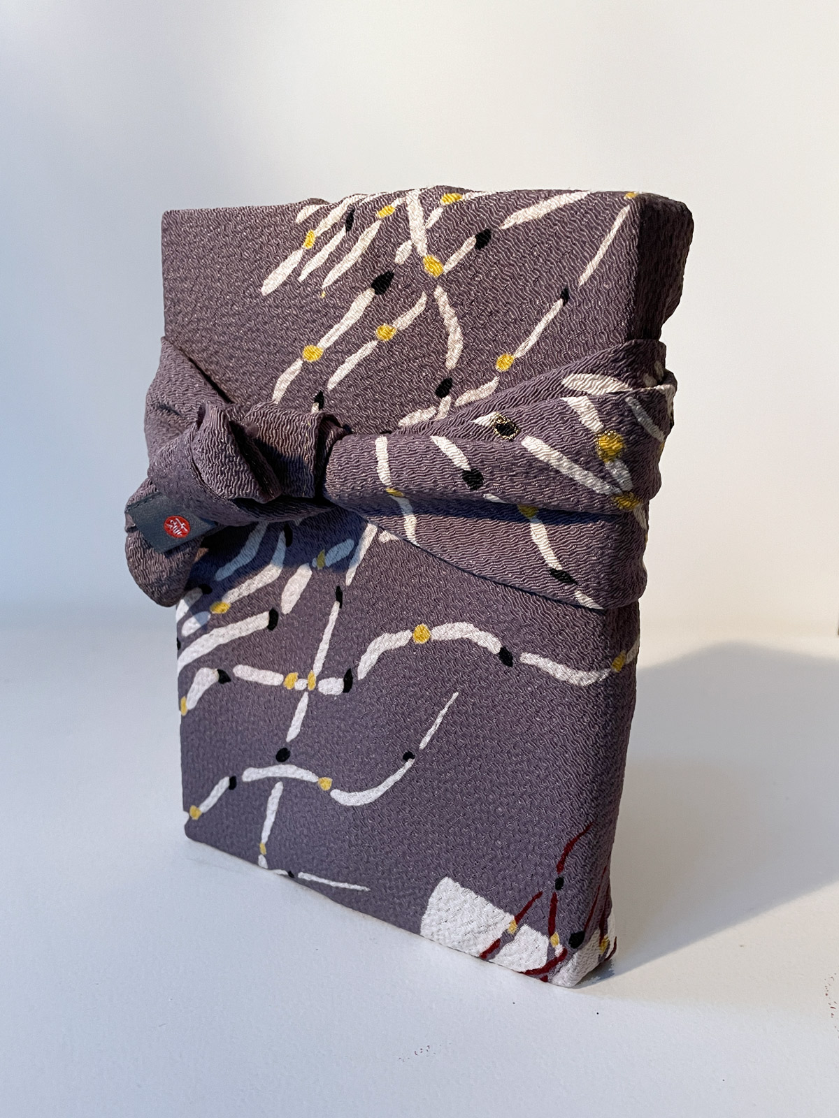 Furoshiki (wrapping cloth) in lavender-gray color