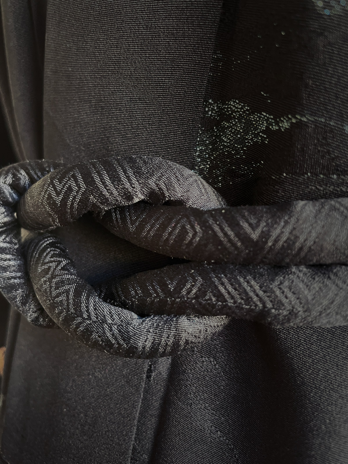Rounded cord (Obijime) in black silk