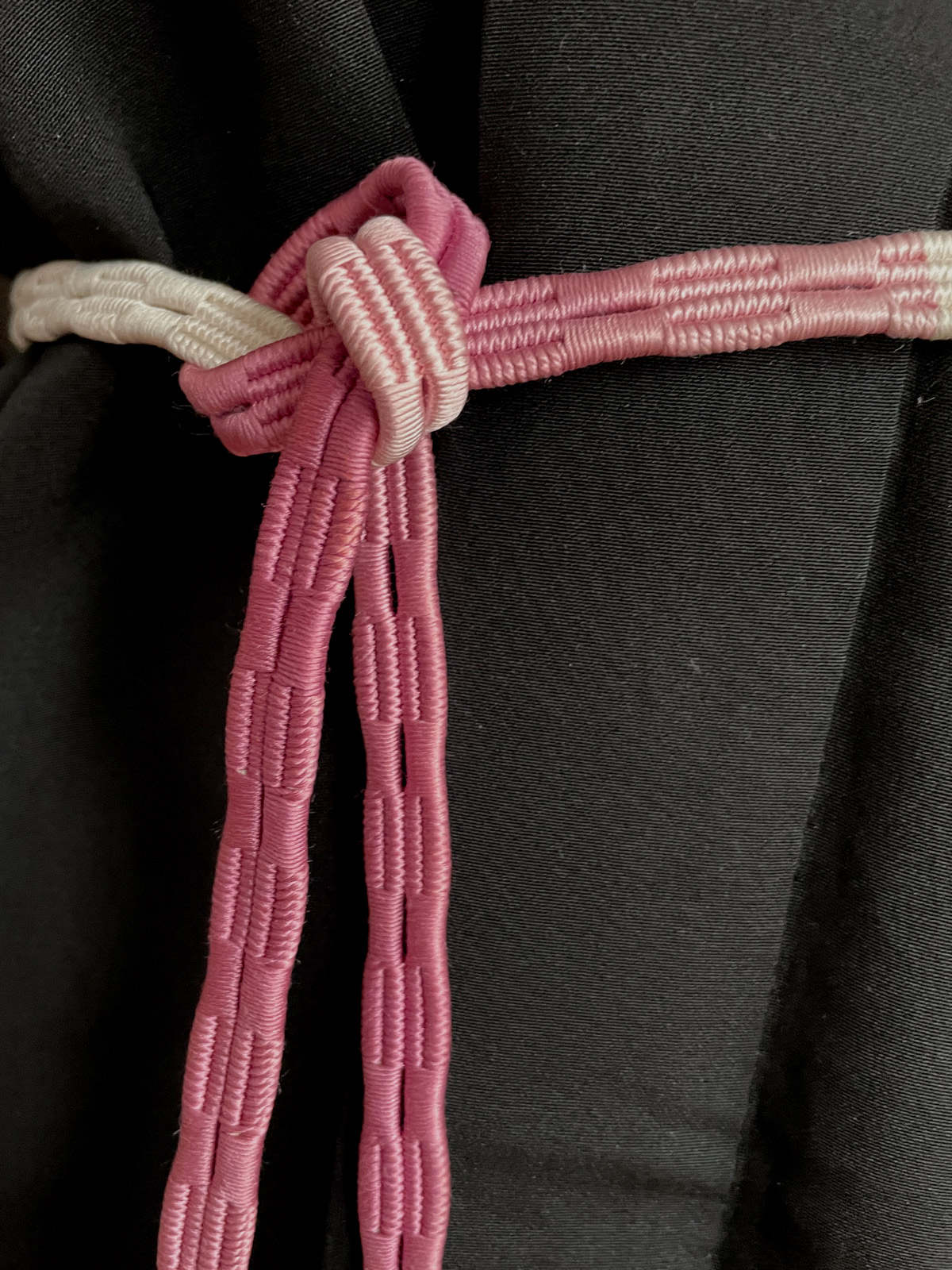 Refined woven silk Obijime cord in pink and white gradient