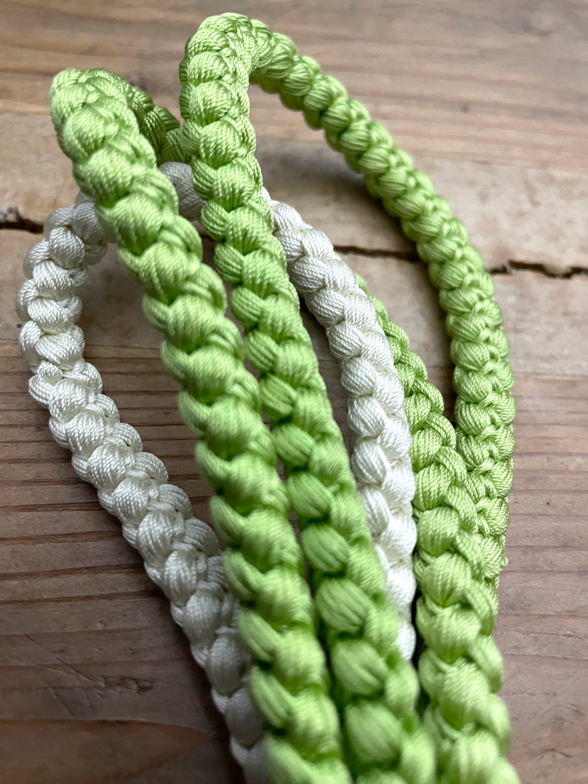 Silk Obijime round cord in green gradient