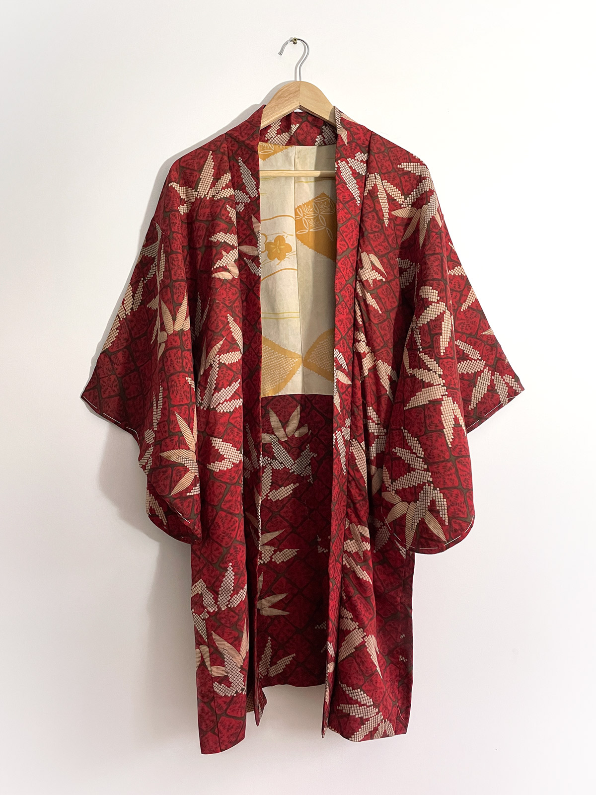 Momiji – antique Haori with Japanese autumn leave design