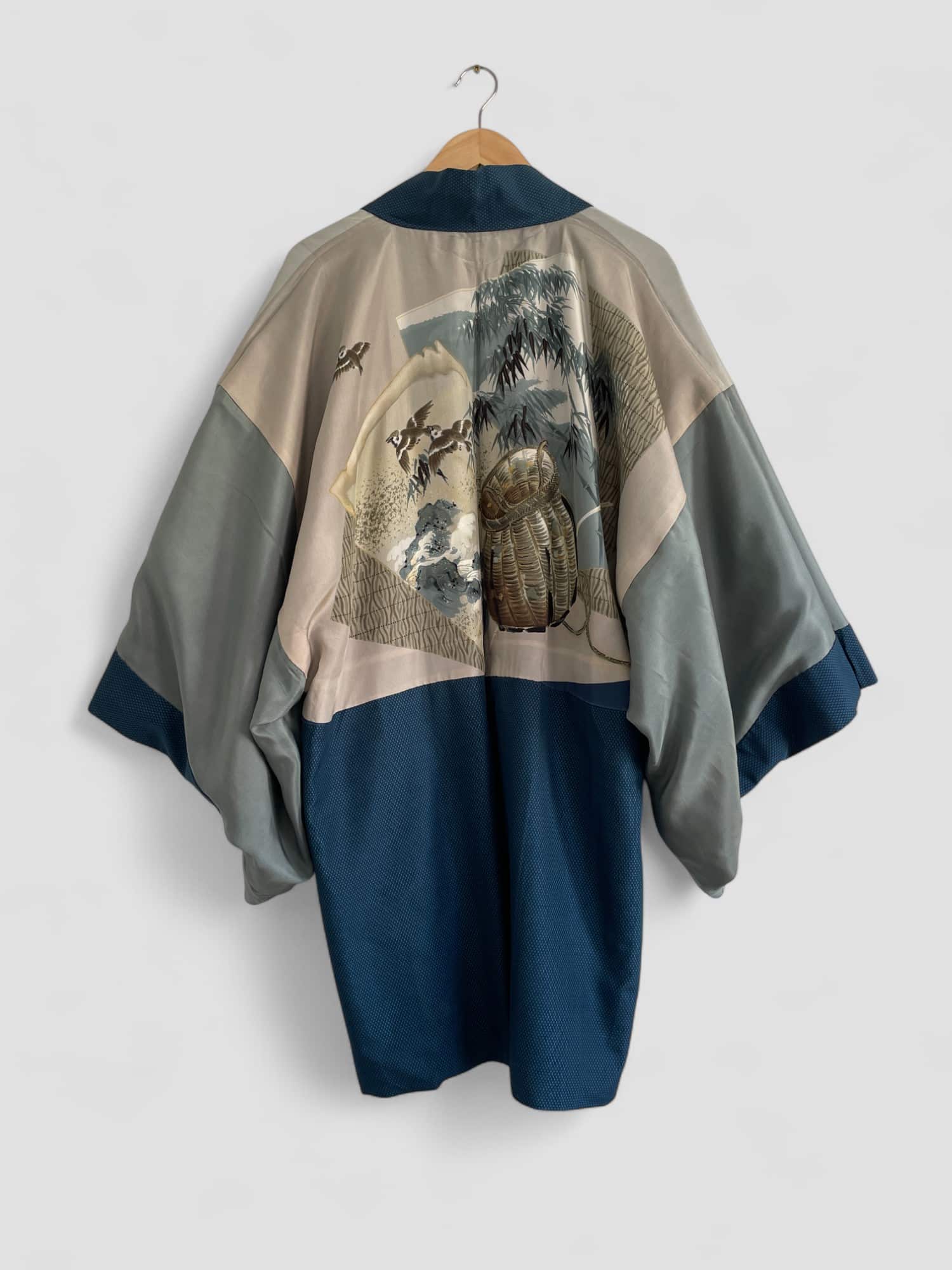 SOLD ~ TORI – silk men’s Haori (Kimono jacket) in bright blue