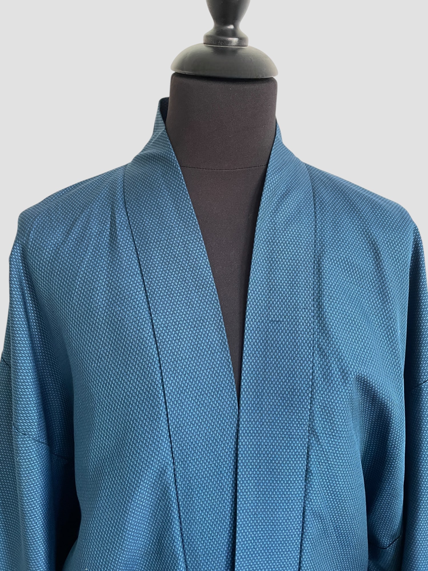 SOLD ~ TORI – silk men’s Haori (Kimono jacket) in bright blue