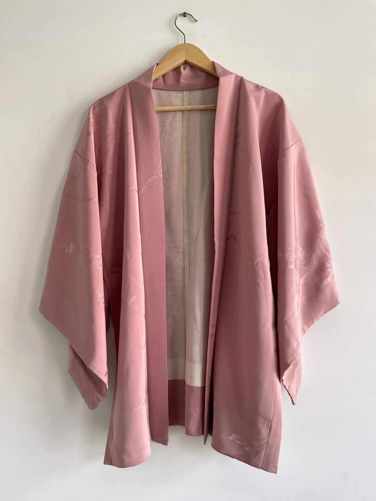 SHIO – unworn vintage silk Haori Kimono in dusty pink