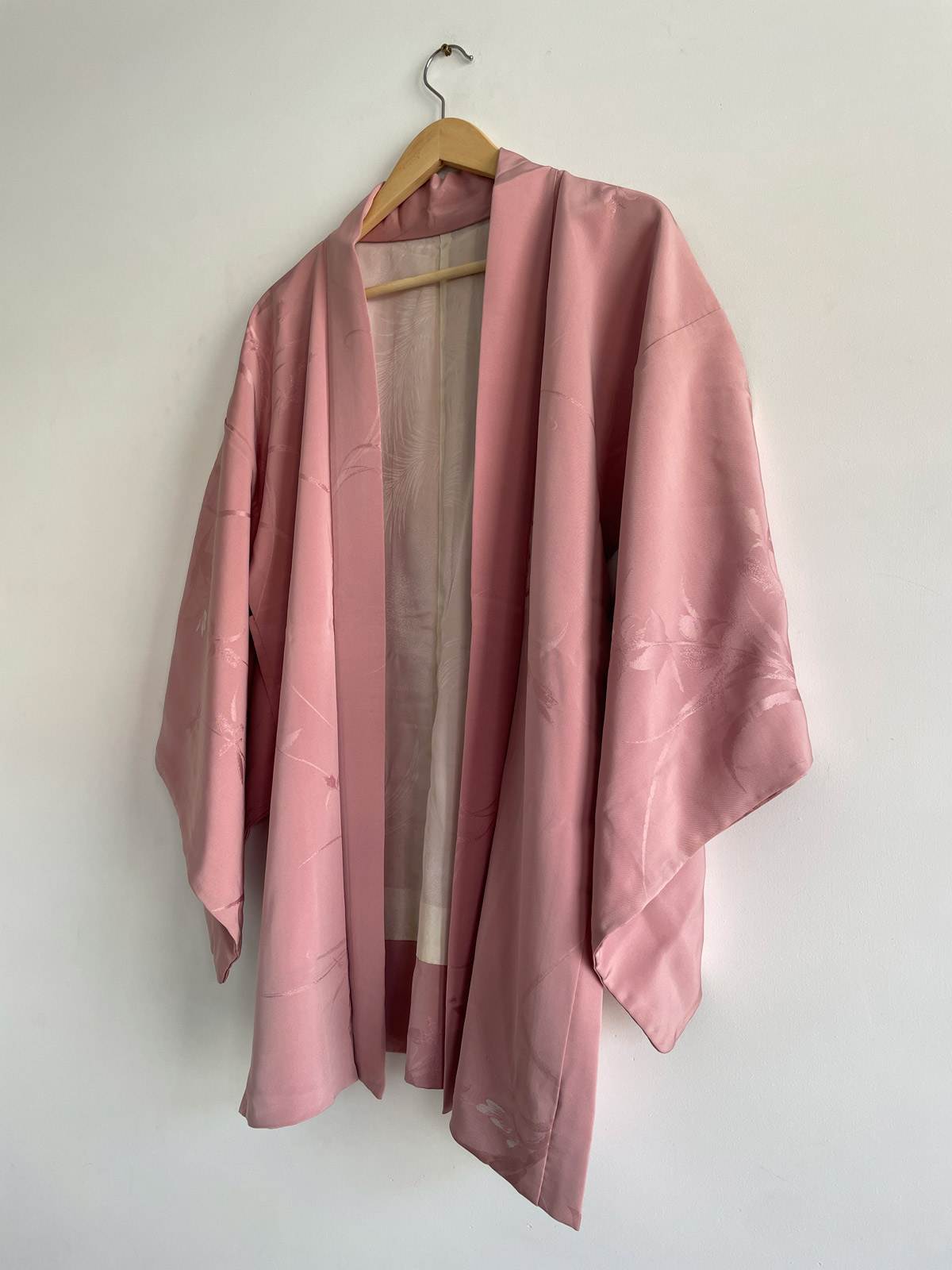 SHIO – unworn vintage silk Haori Kimono in dusty pink