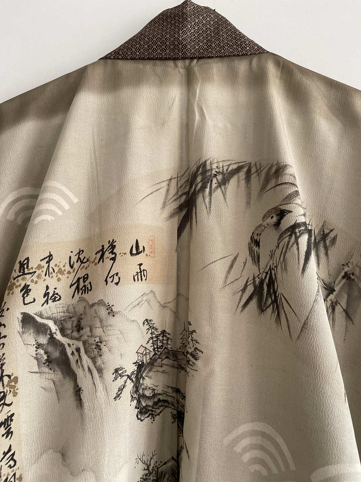 SUZUME – vintage Oshima Tsumugi silk Kimono Haori for men with hand-painted silk lining