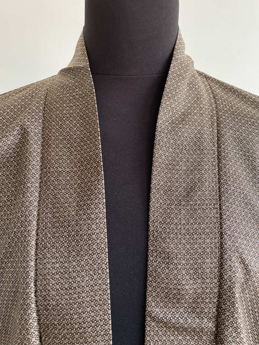 SUZUME – vintage Oshima Tsumugi silk Kimono Haori for men with hand-painted silk lining