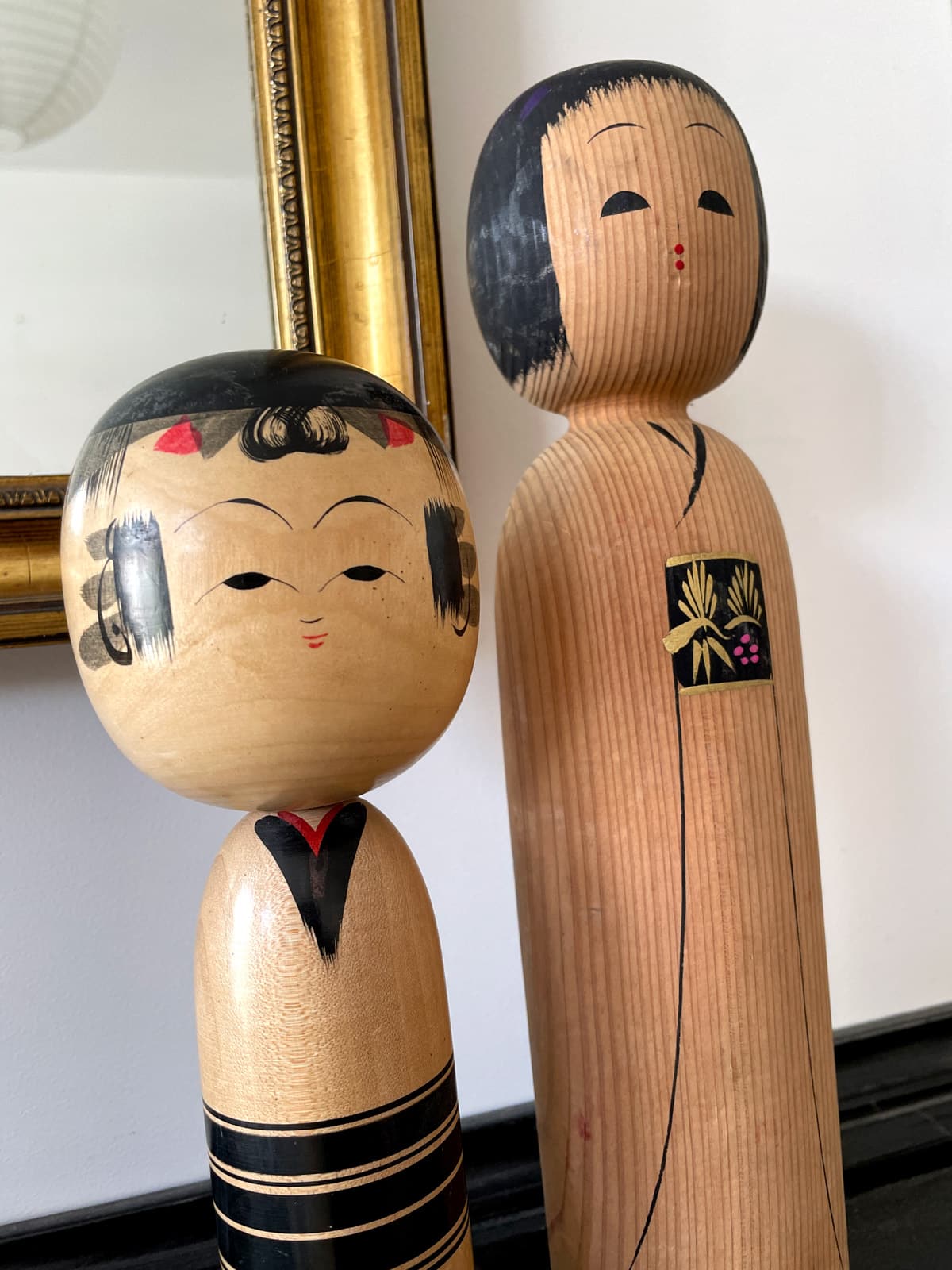 Vintage Kokeshi dolls in Yajirō and Matagoro style