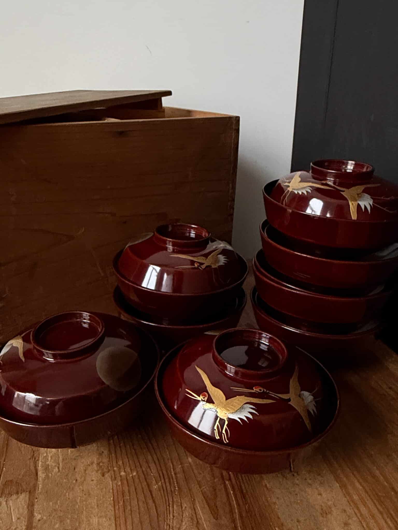 Antique Maki-e lacquerware bowls - set of 8 in original wooden box natsukashii netherlands