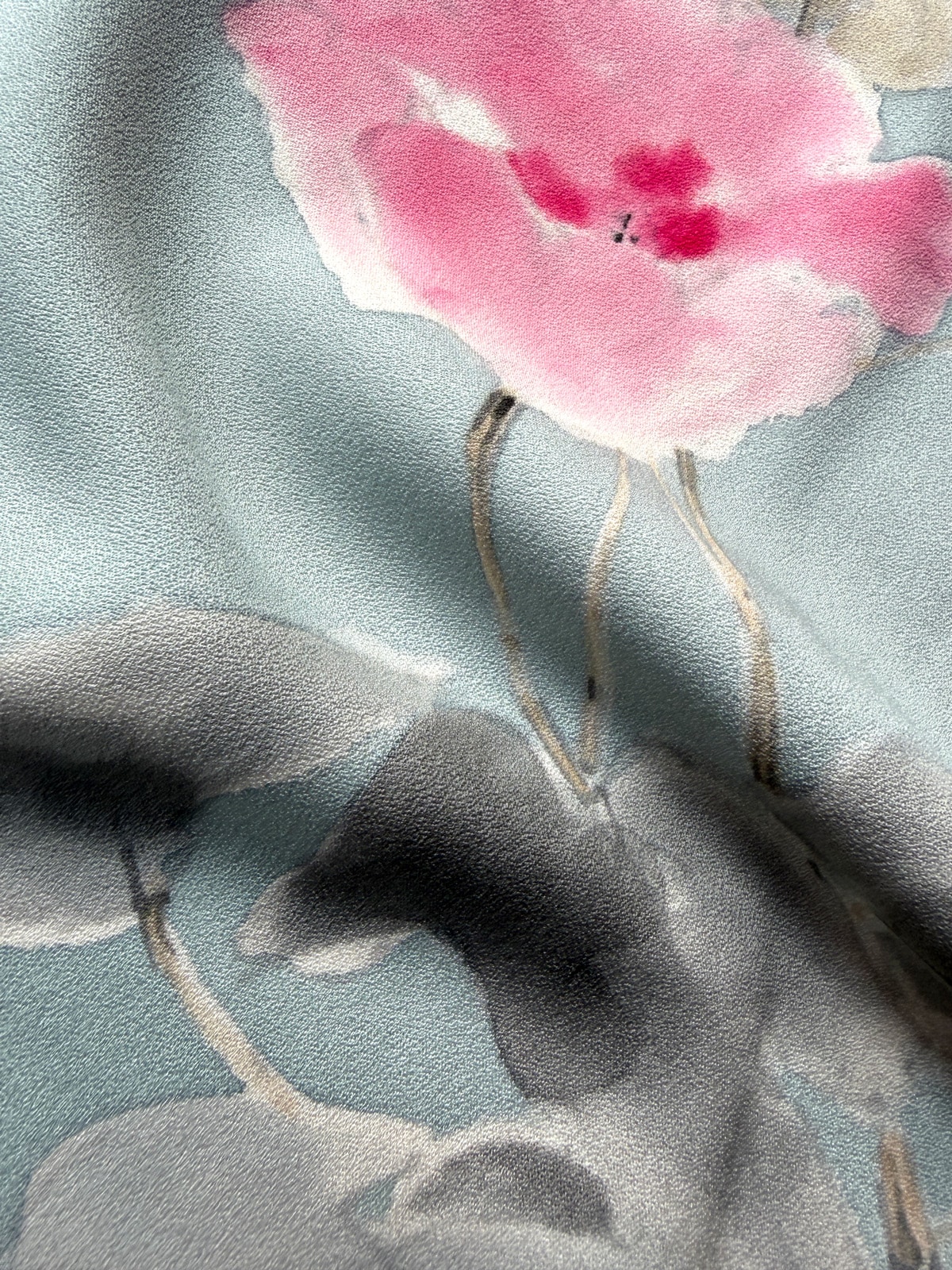 MITSUKO – Hand-painted silk Kimono in light blue