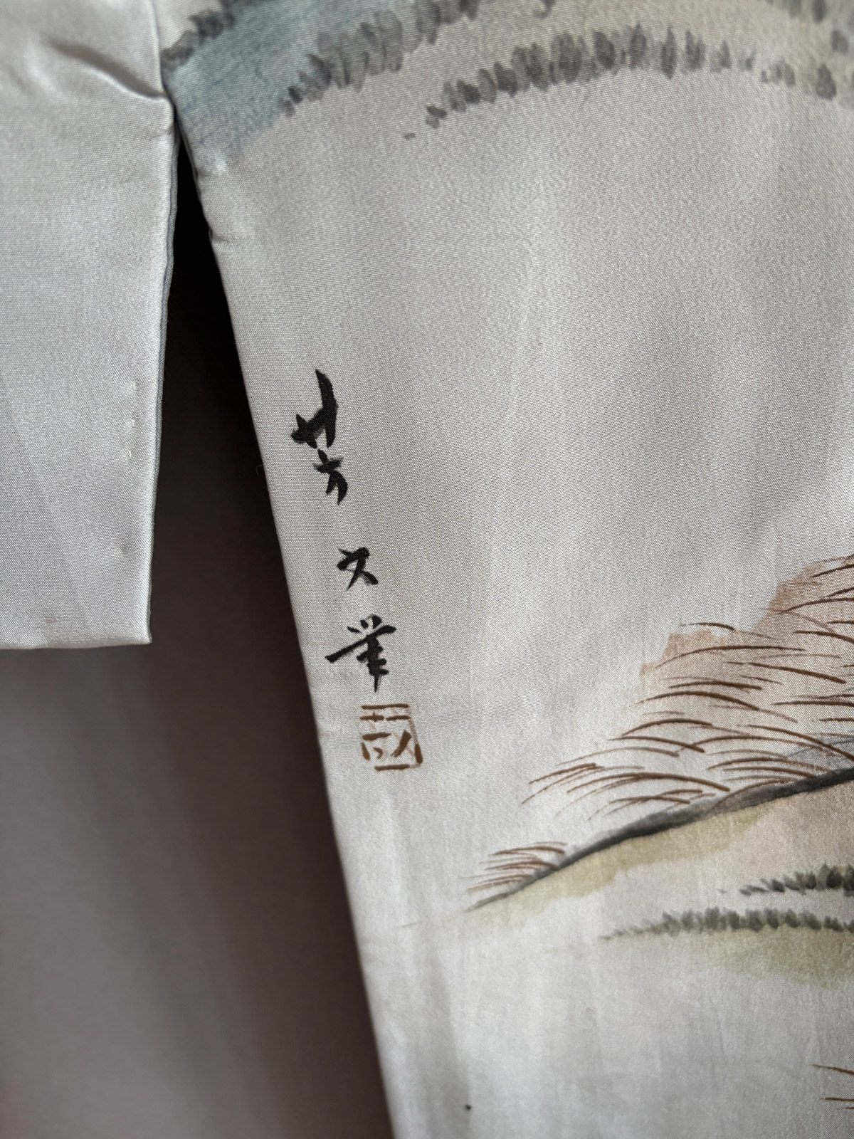 Vintage silk Nagajuban kimono with hand-painted landscape - unisex natsukashii kimono netherlands
