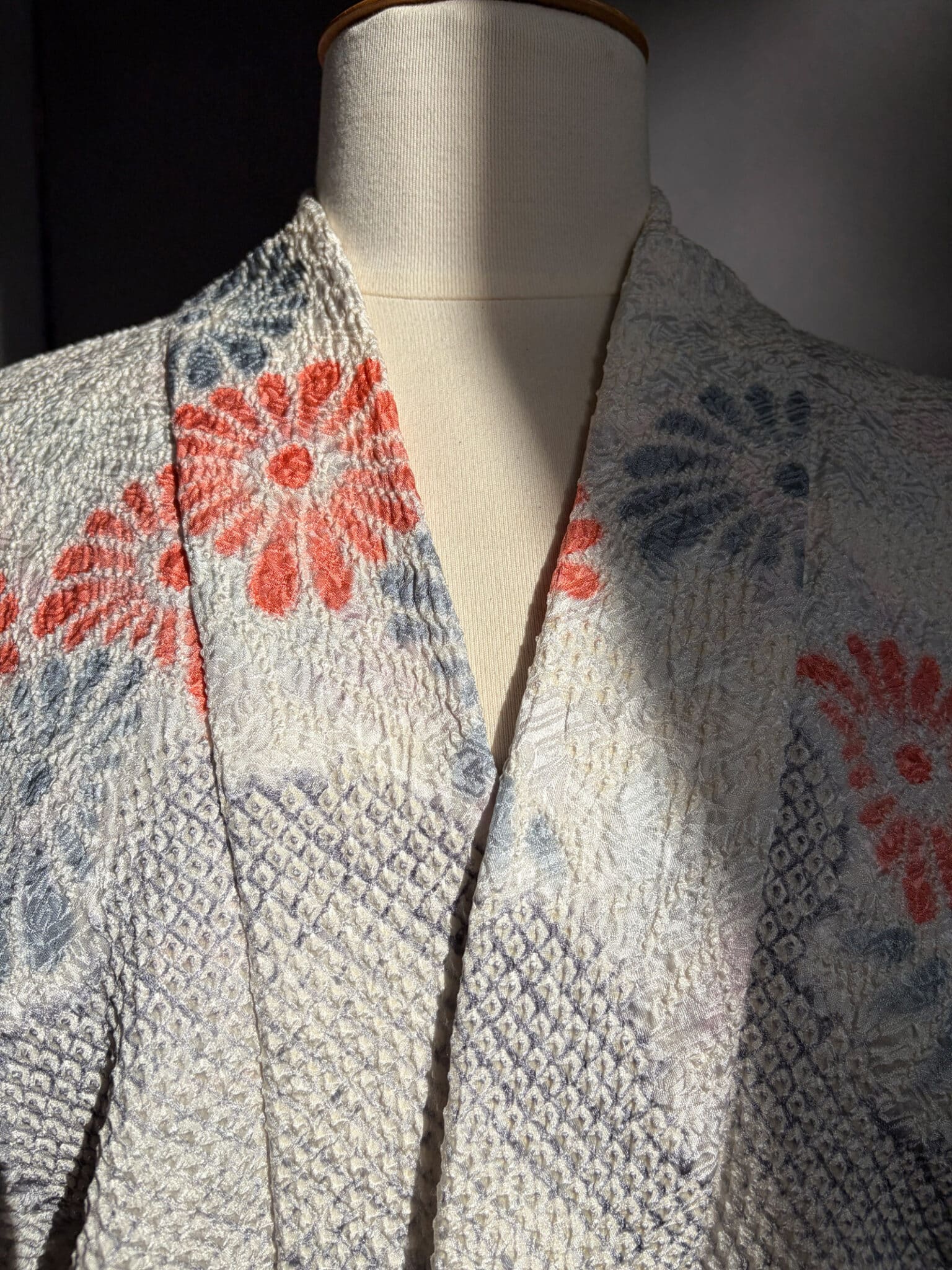 NOZOMI - Vintage silk Haori with stunning Shibori design kimono netherlands natukashii