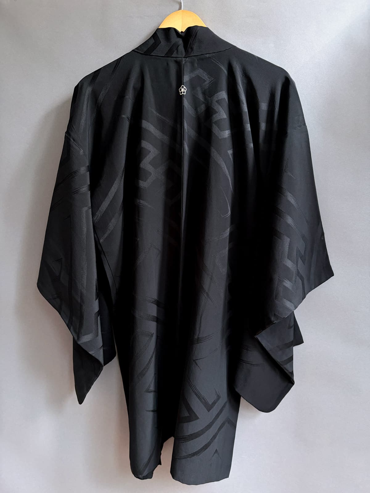 SAYAGATA - antique black SILK haori (kimono jacket) netherlandskimono natsukashii