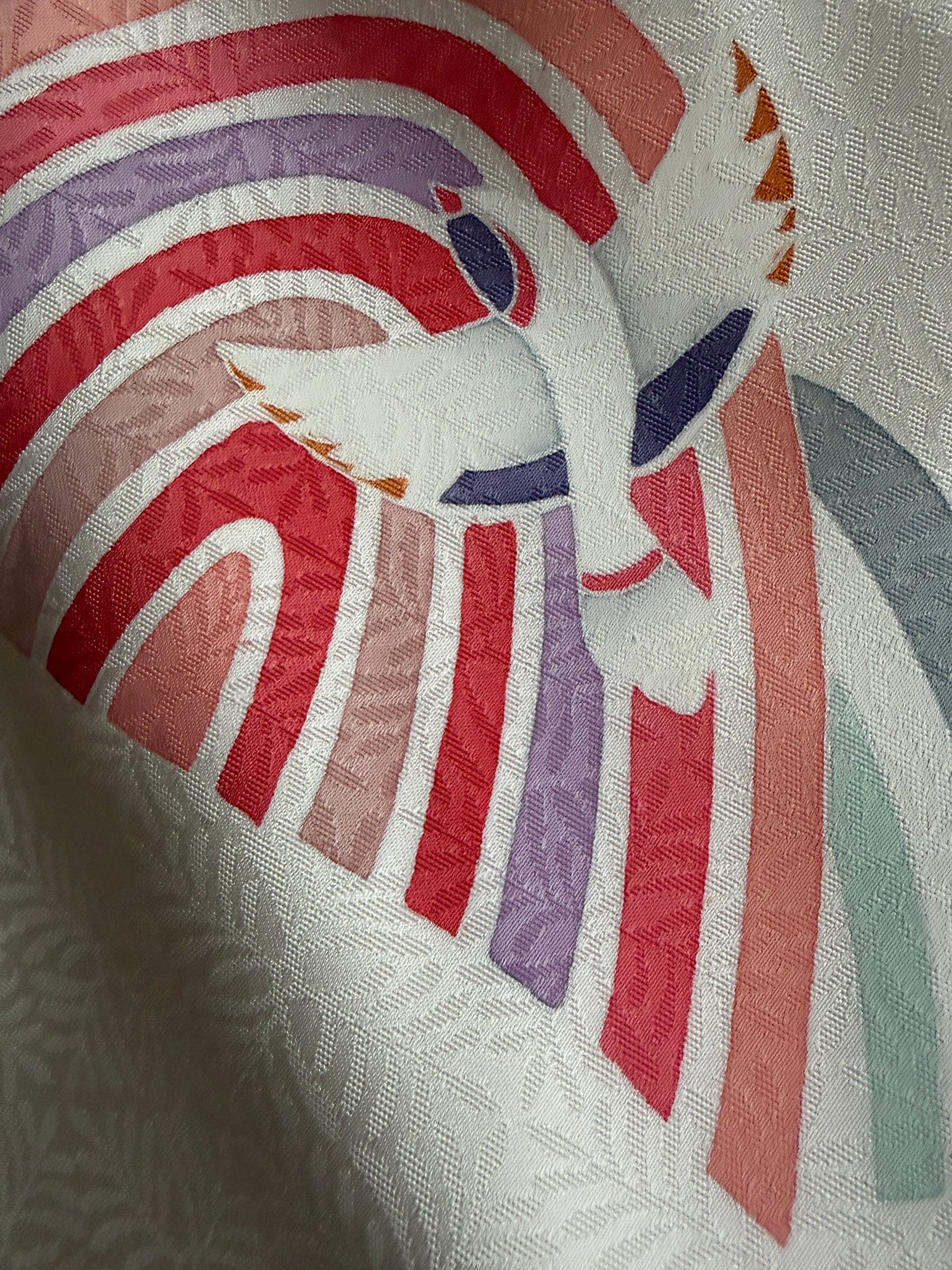 KOTORI – Vintage SILK Kimono with colorful hand-painted design
