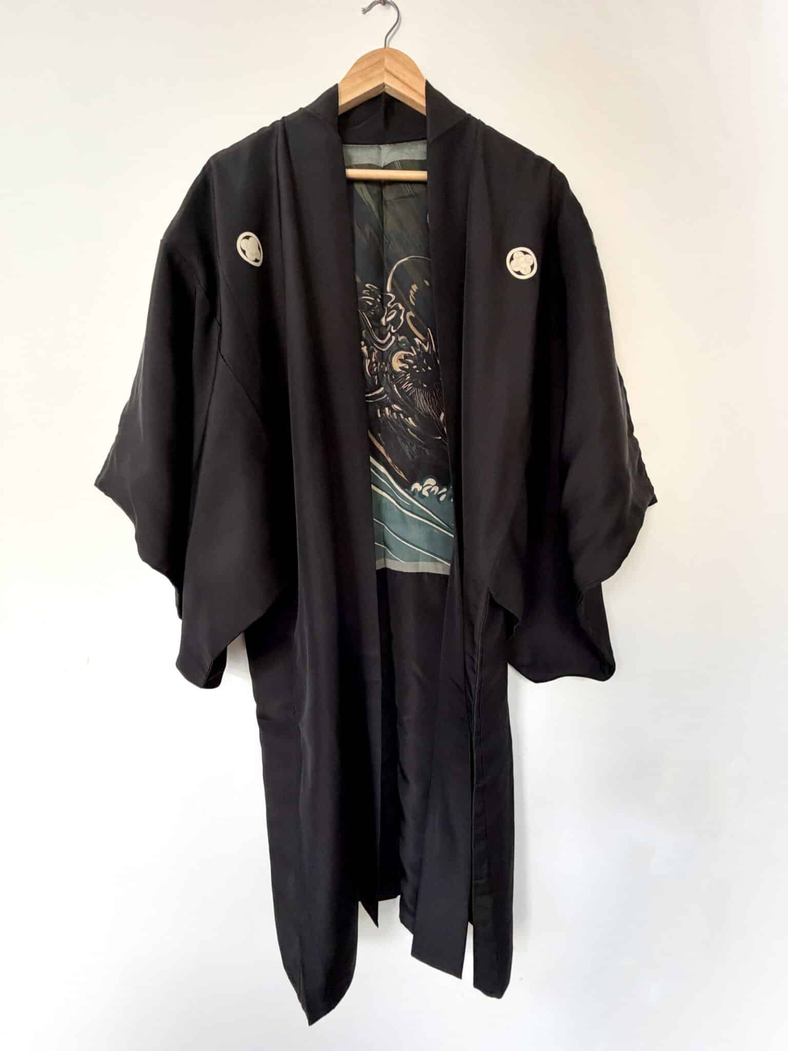 RYUJIN - Vintage men’s silk Haori with Dragon lining natsukashii kimono netherlands