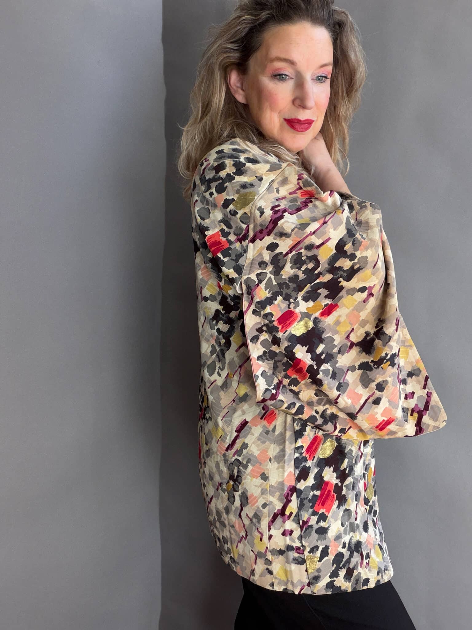 BIJUTSU – vintage silk Haori (Kimono jacket) with abstract print