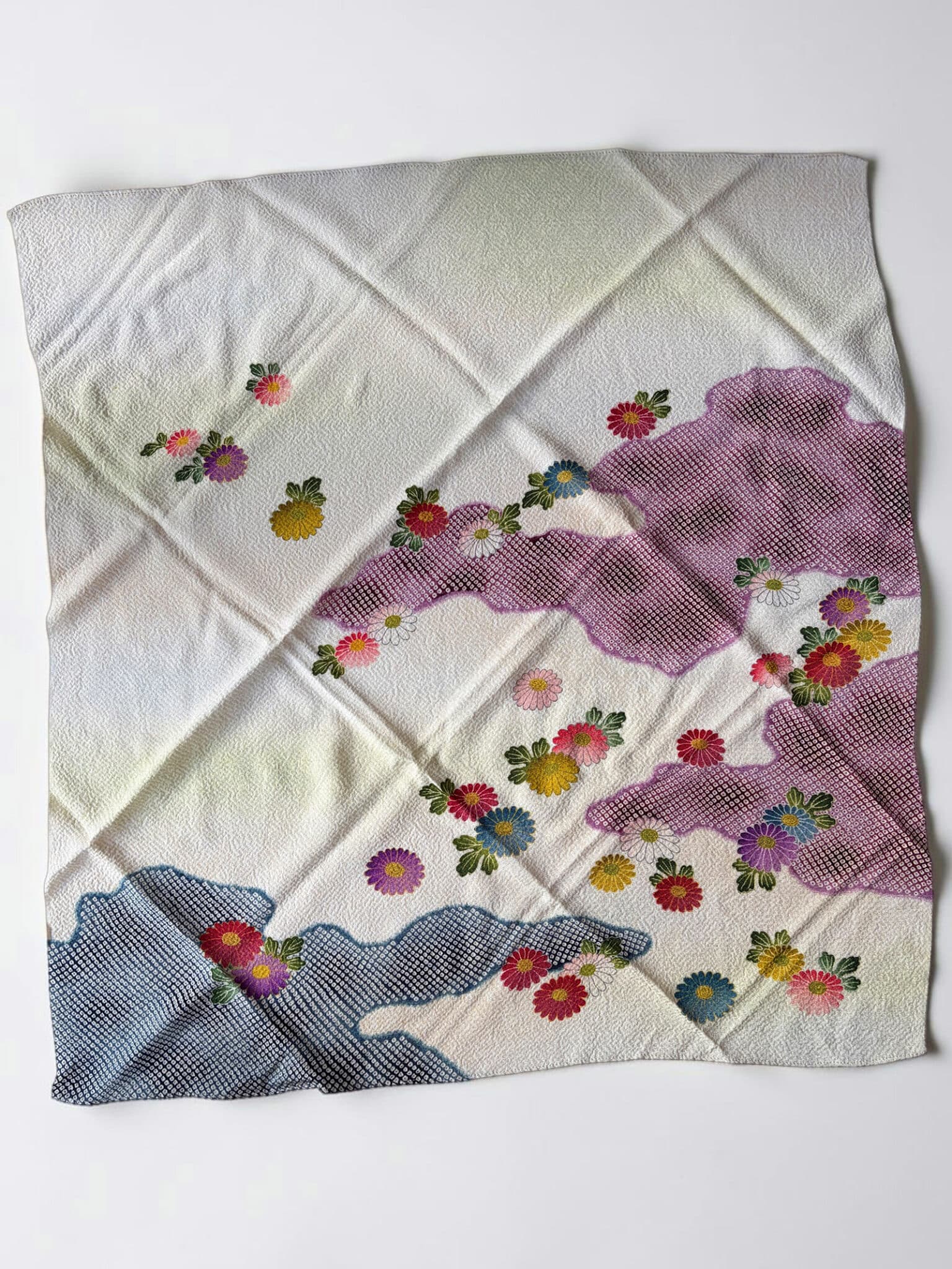 Vintage Chirimen silk Furoshiki - chrysanthemums & clouds natsukashii wrapping cloth netherlands kimono