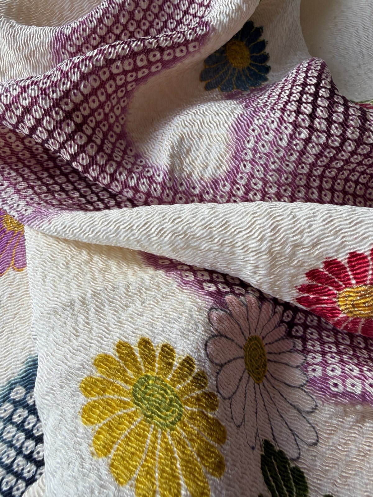 Vintage Chirimen silk Furoshiki - chrysanthemums & clouds natsukashii wrapping cloth netherlands kimono