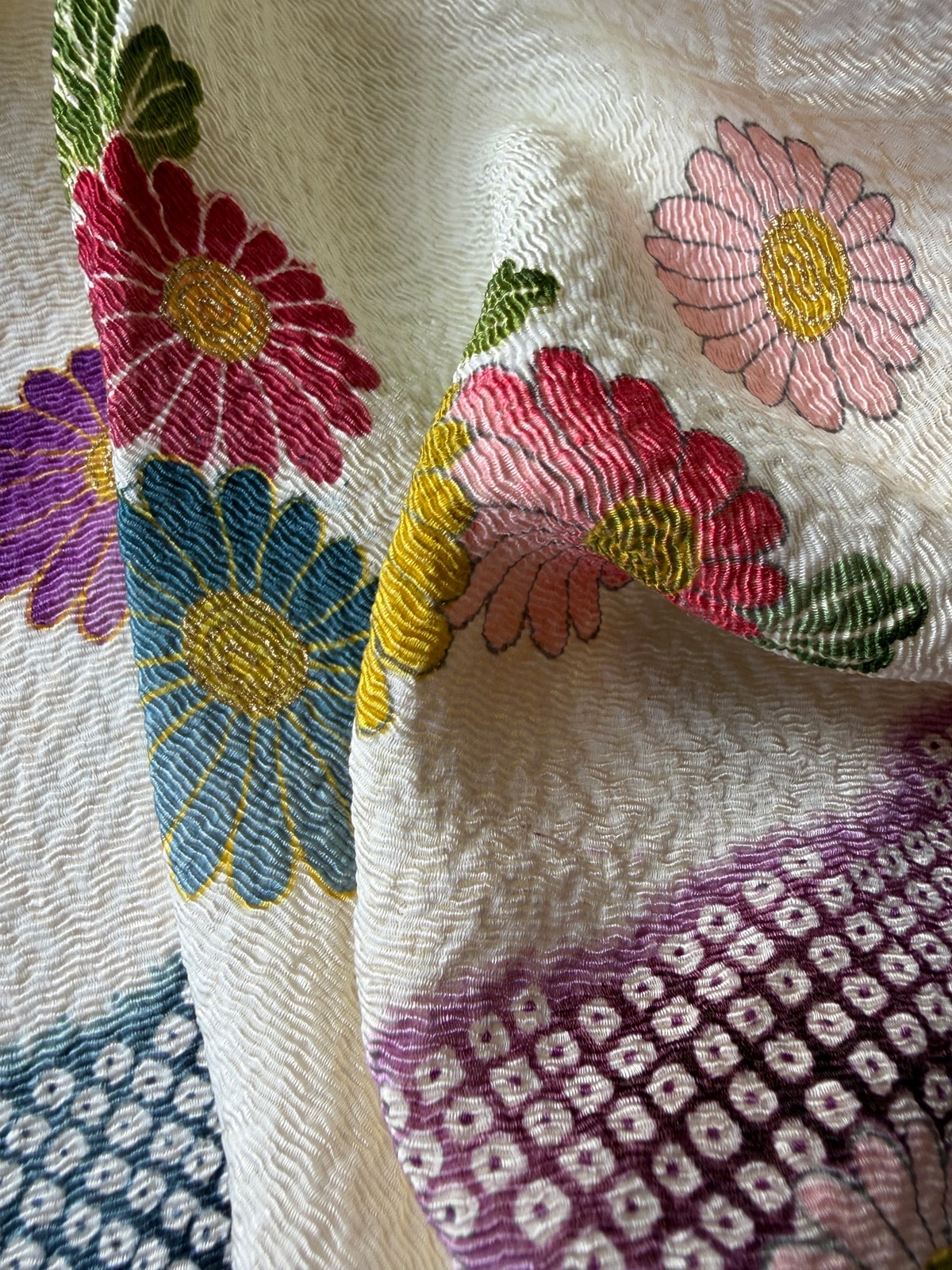 Vintage Chirimen silk Furoshiki - chrysanthemums & clouds natsukashii wrapping cloth netherlands kimono