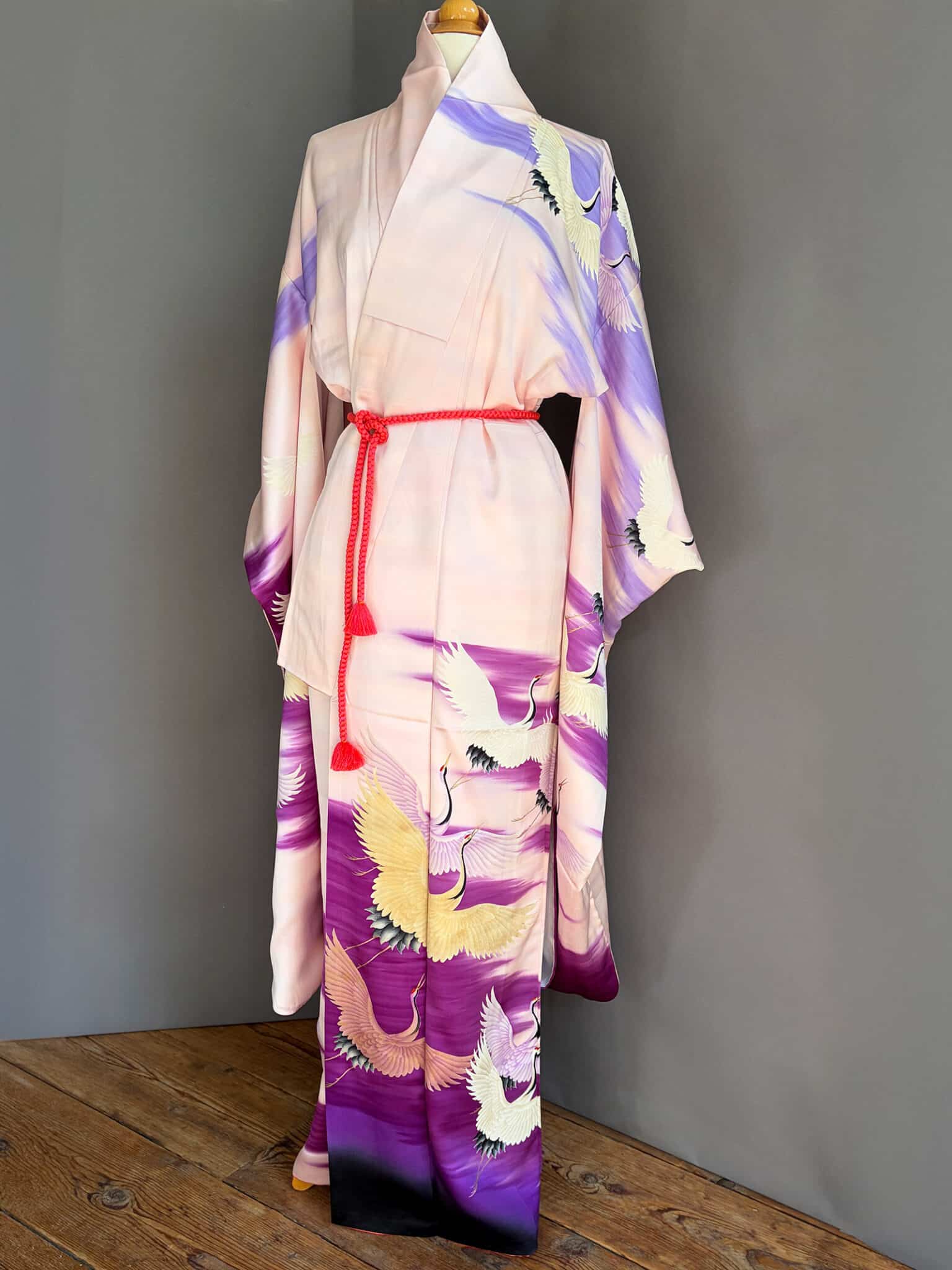 ASUKA - vintage silk Furisode Kimono with flying cranes natsukashii netherlandskimono