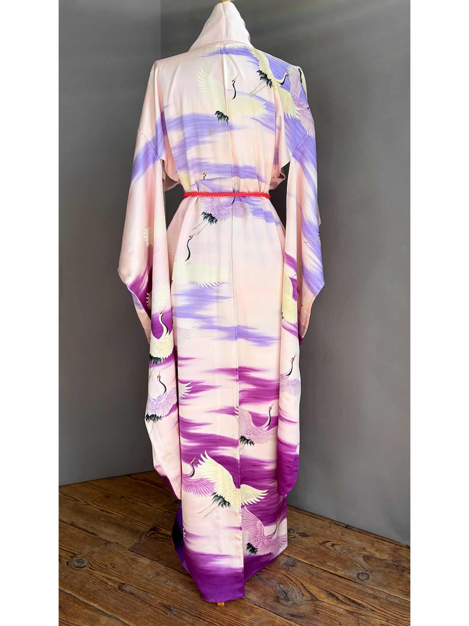 ASUKA - vintage silk Furisode Kimono with flying cranes natsukashii netherlandskimono