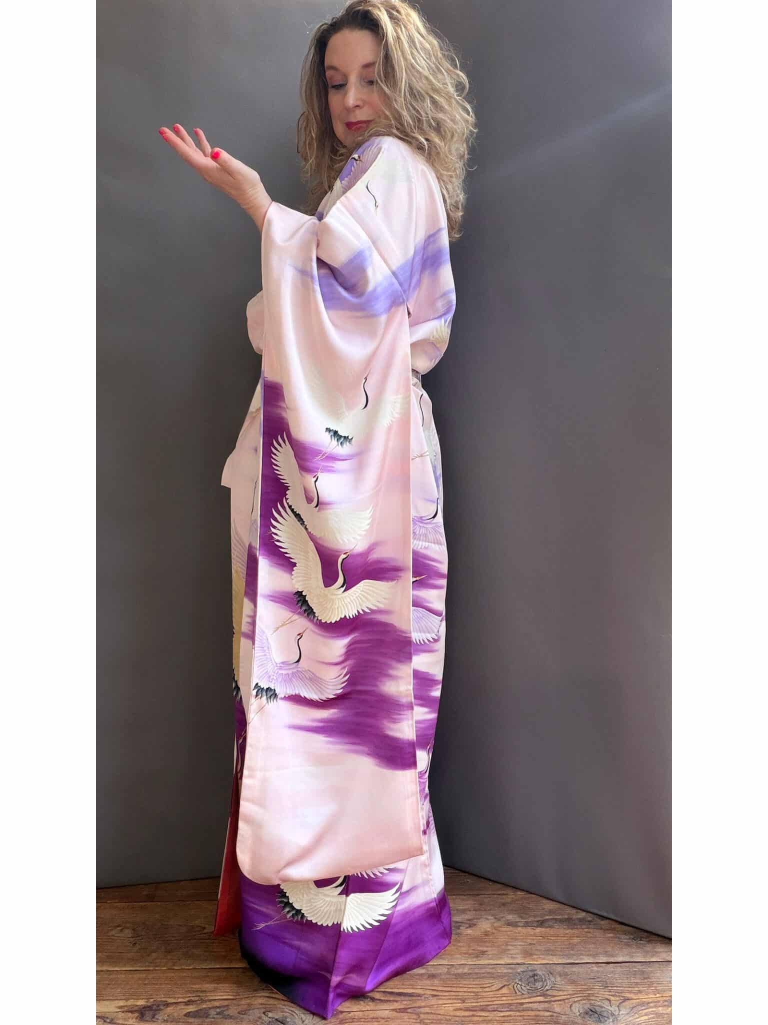 ASUKA - vintage silk Furisode Kimono with flying cranes natsukashii netherlandskimono
